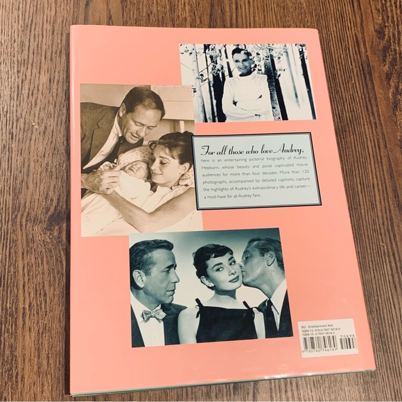 Audrey Hepburn in Pictures book - Picture 2 of 7